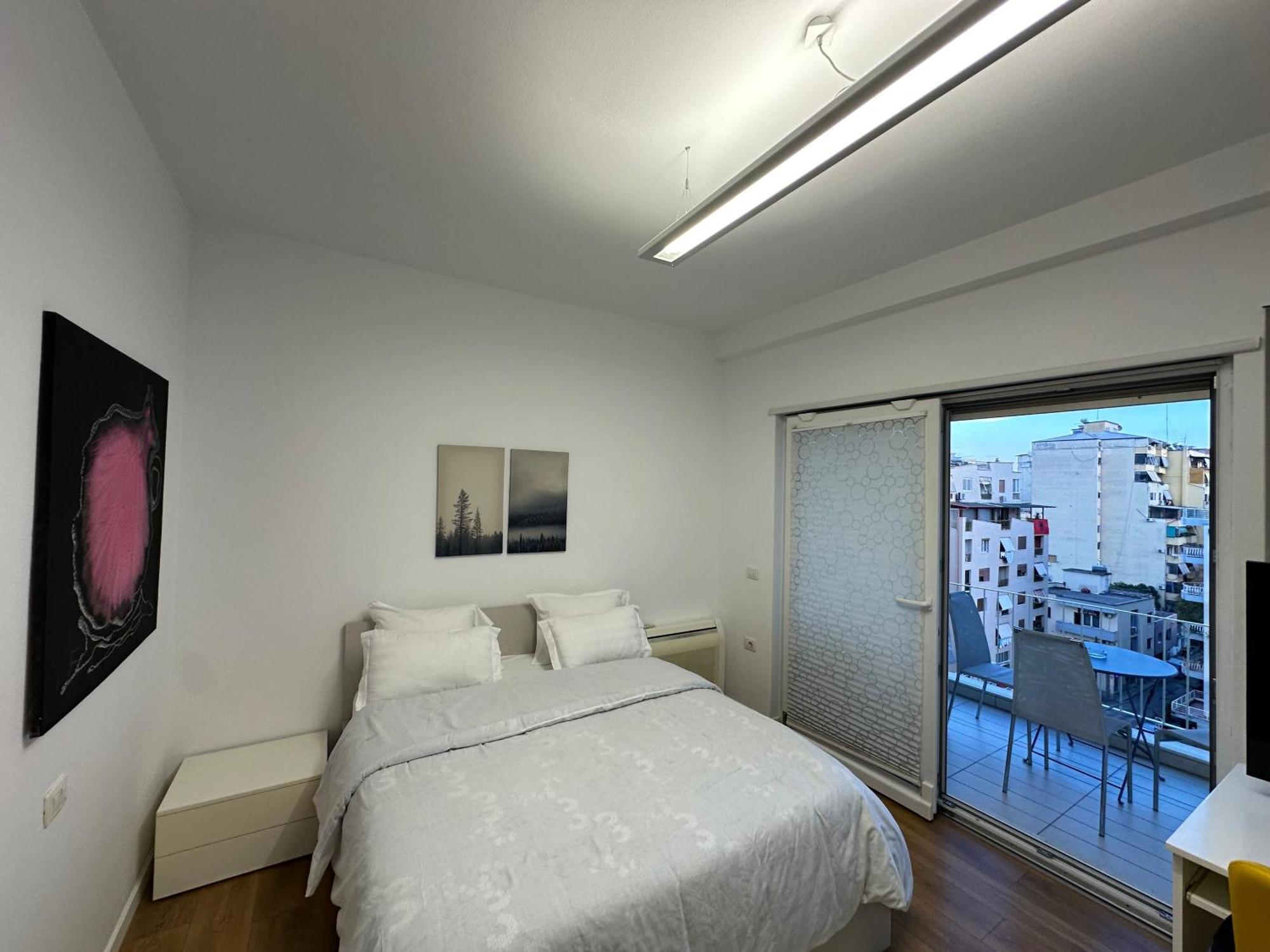 Tirana Downtown Apartments Esterno foto